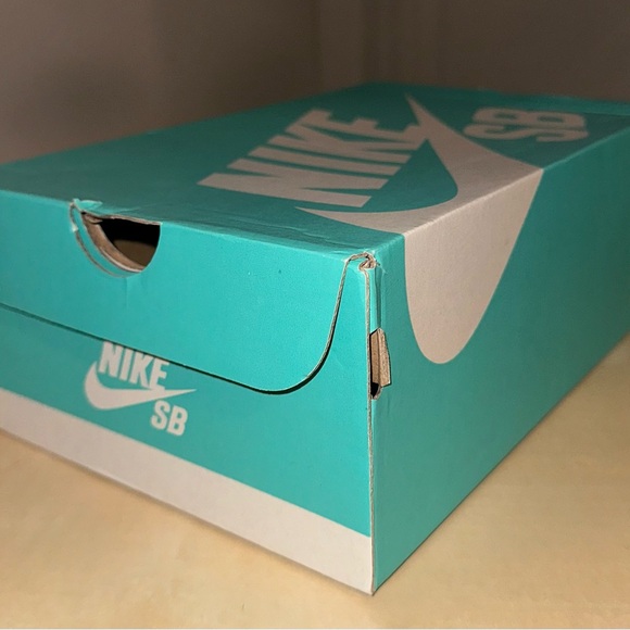 Nike SB Gato QS; Size 5.5 Mens; Black/White-Spirit Teal; SUPREME Nike SB; NEW - Picture 12 of 14